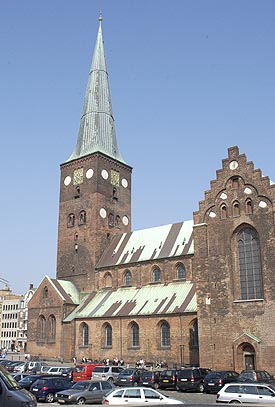 Århus Domkirke set fra Bispetorv